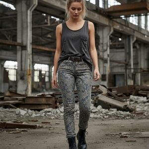 7 For All Mankind Size 29 Floral Metallic Brocade Textured Denim Jeans